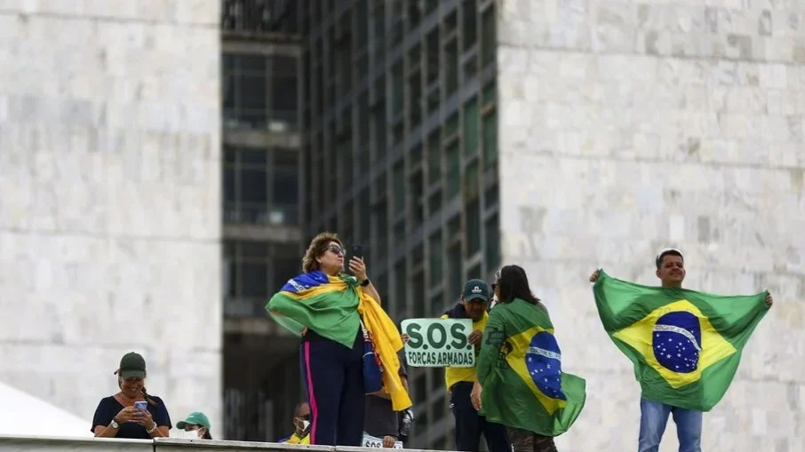 Defensoria: PM do Rio apaga e manipula imagens de câmeras corporais