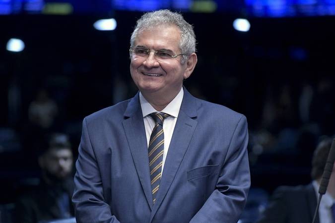 Saiba por qual partido o senador Ângelo Coronel concorrerá em 2026;