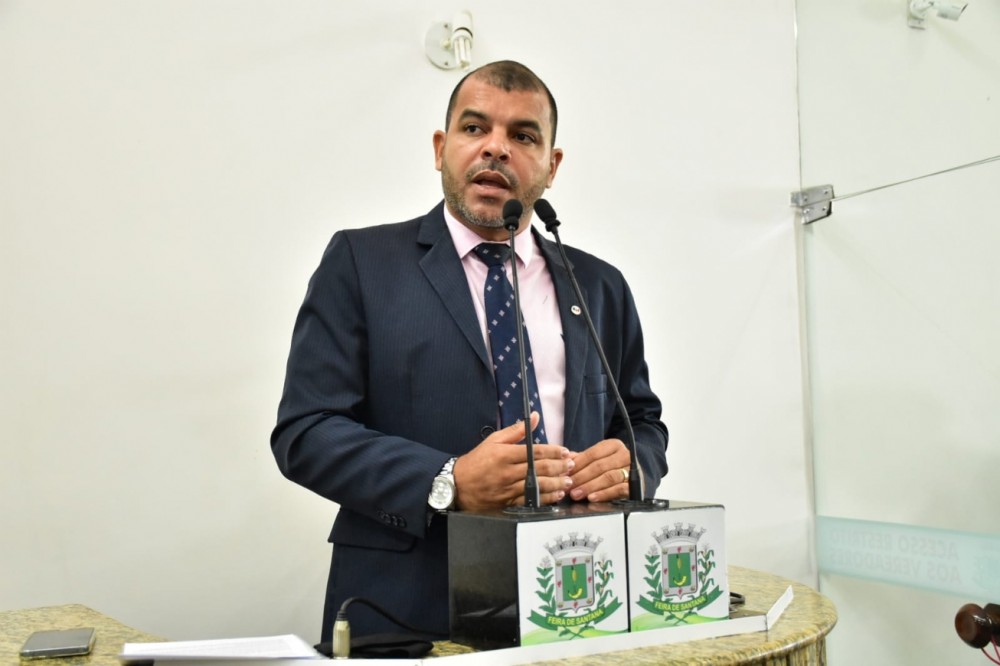 Após quase três meses preso, advogado Bruno Sobral deixa presídio e retorna a Feira de Santana