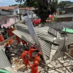 Coroa com 1.354 diamantes roubada do Louvre é encontrada em rua de Paris