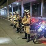 Homem é preso ao descumprir medida protetiva e ameaçar ex-companheira