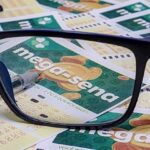 Homem é encontrado morto no interior de veículo no Centro de Feira de Santana