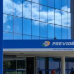 Produtores do sul da Bahia bloqueiam BR-101 em ato contra importação de cacau africano