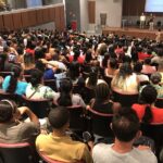 Homem faz esposa refém e a esfaqueia durante surto