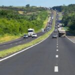Duas pessoas morrem e 20 ficam feridas em acidente com micro-ônibus