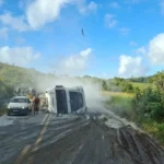 Sofrência no intestino: Cantor de arrocha sai do palco às pressas para “largar o barro”; vídeo