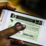 Kannário reúne multidão na Liberdade em show emocionante