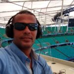 Pneu se solta de ônibus do transporte coletivo e causa transtorno a passageiros em Feira