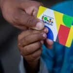 Vídeo: dois motociclistas ficam feridos após colisão próximo a viaduto do bairro Cidade Nova