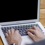 Comissão da Câmara aprova projeto que exige certidão de antecedentes criminais para casamento