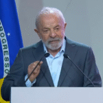 “Trabalho, não é crime”: transporte alternativo paralisa Anel de Contorno e cobra diálogo com a ANTT em Feira de Santana