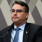 Prefeito do União Brasil pede para secretário apagar foto com ACM Neto