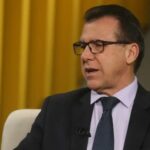 Secretaria de Saúde já emitiu mais de 300 carteiras de identificação para pessoas com autismo, fibromialgia e anemia falciforme