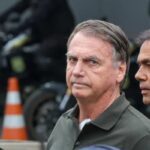 Homem é preso e adolescente apreendido com revólver e veículo roubado em Feira