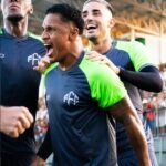 Polícia Civil prende dois homens por adulteração de veículos em Santo Amaro